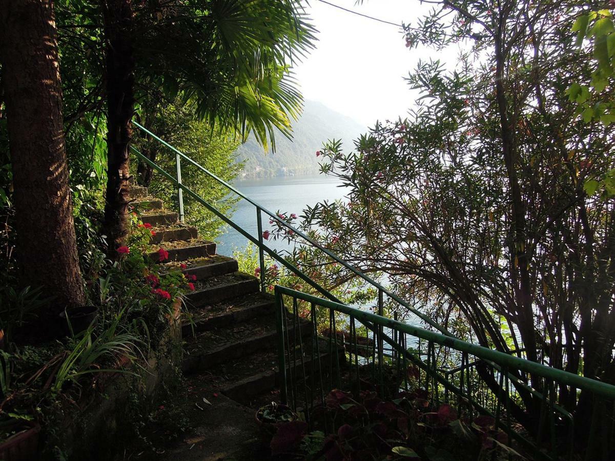 Charming House With Private Dock On Lake Como Argegno Exterior photo